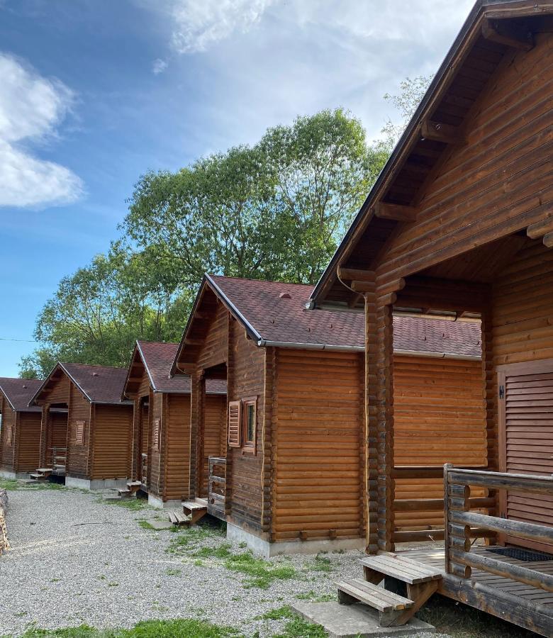 Gyopar Wooden Houses Извоаре Экстерьер фото